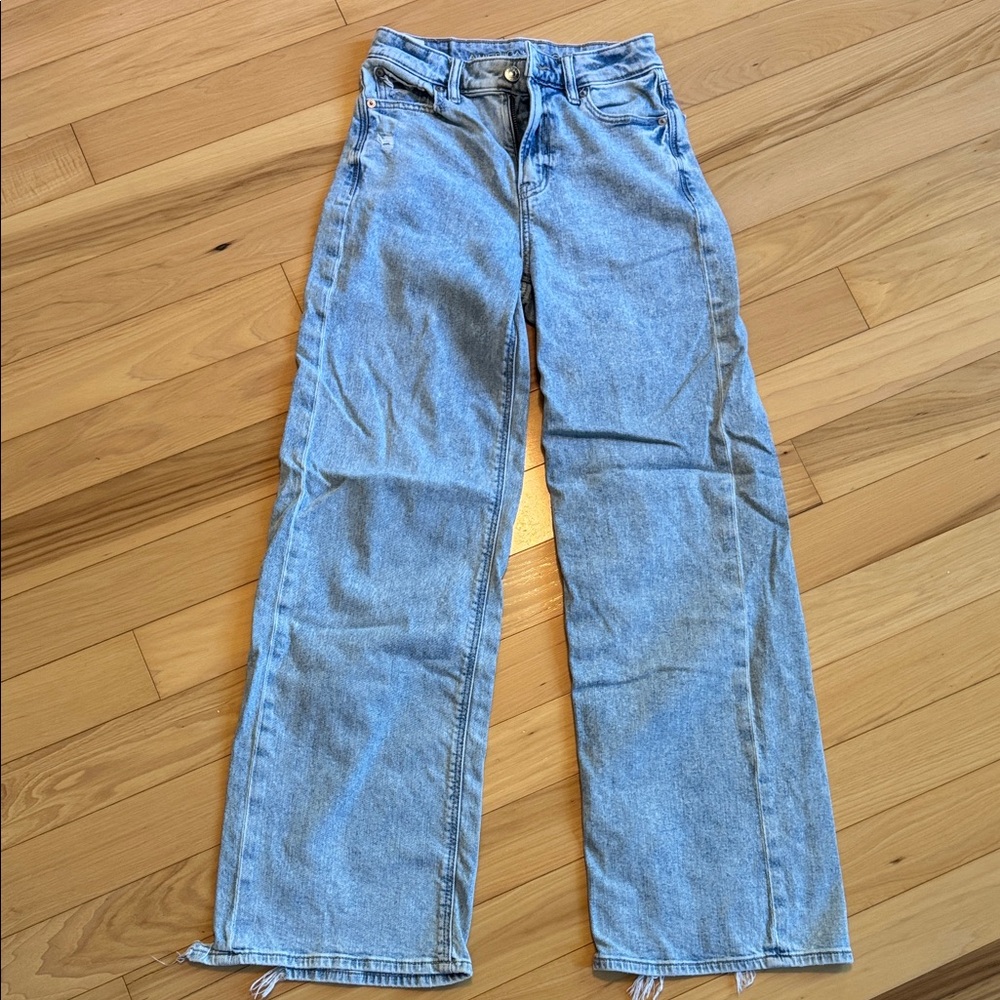 American Eagle Outfitters Light Blue Wide Leg distressed Jeans